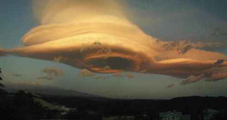 031126_clouds_lenticular_04.jpg