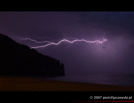 storm070526-02.jpg